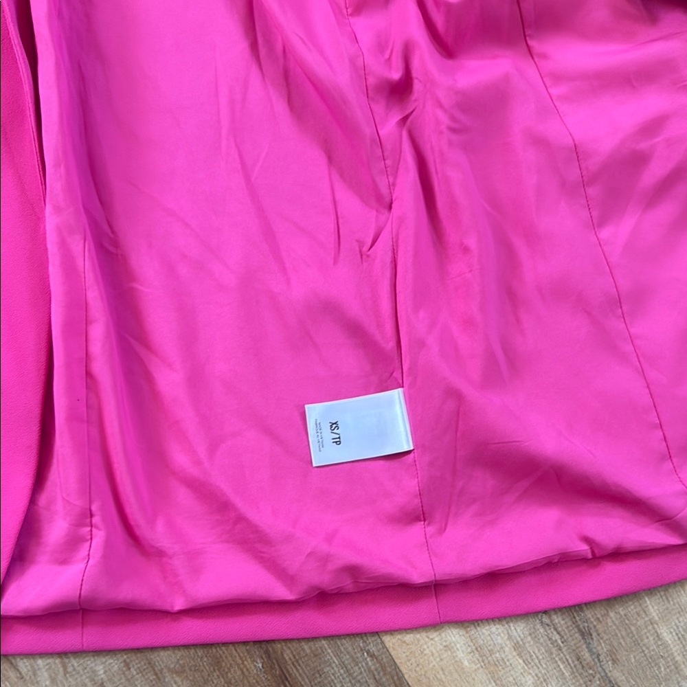 Express - Oversized Pink Blazer - Picture 4 of 8